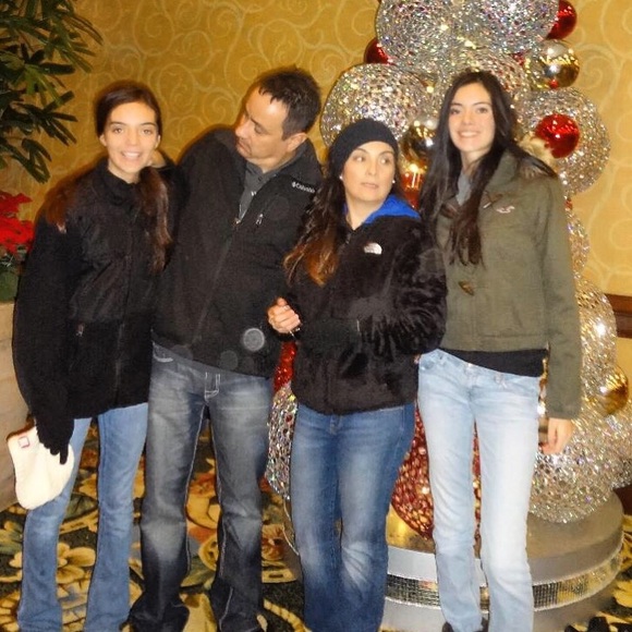 Meet your Posher, Christina - Picture 3 of 4